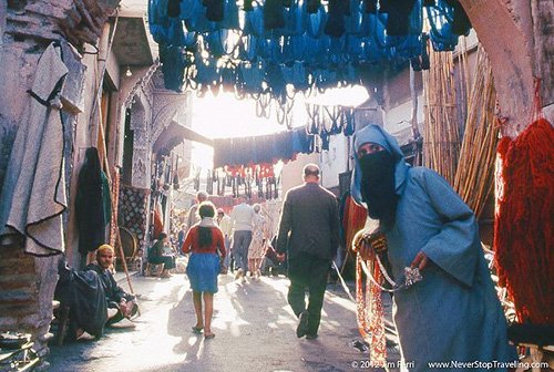 Foto Friday - a woman in the dye market, Marrakech, Morocco