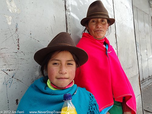 Foto Friday - mother and daughter in Cuenca, Ecuador
