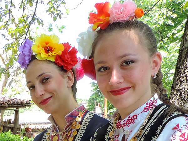 Foto Friday - Bulgaria - Arbanassi - dancers-DSCN4306---