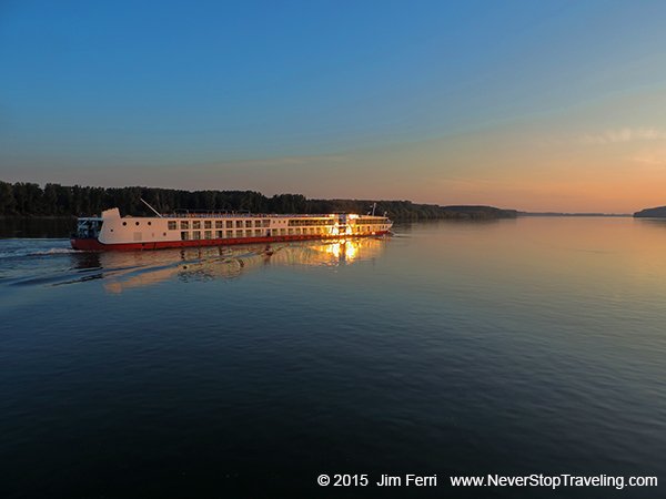 Foto Friday - a riverboat sailing on a placid river at dawn