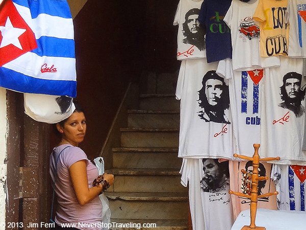 Foto Friday - Cuba - Havana merchant-DSC02826-600