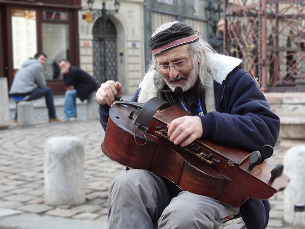 Foto Friday - a street musician in Prague