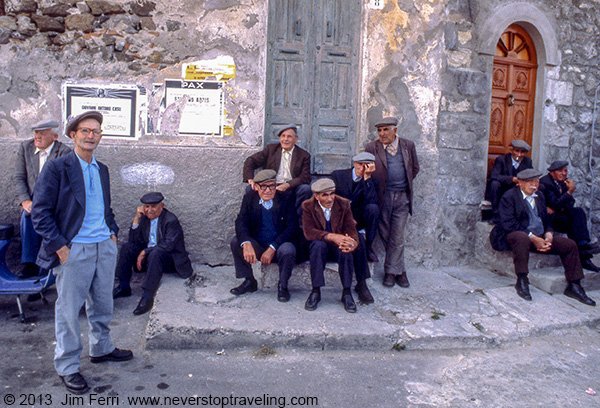 Foto Friday - Italy - Sardinian street corner--600FF-C