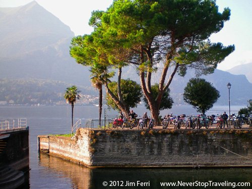 Foto Friday - people by a lake, Bellagio, Lago di Como, Italy