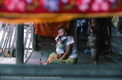 Foto Friday - a mother and baby in Trengganu, Malaysia