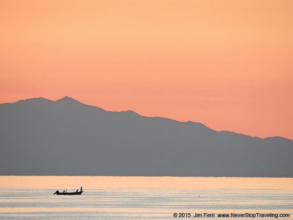 Foto Friday - Mexico-fishermen at dawn - Sea of Cortes-DSCN9325---FF copy.jpg