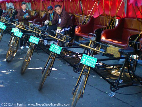 Foto Friday - Hutong pedicab drivers, Beijing, China