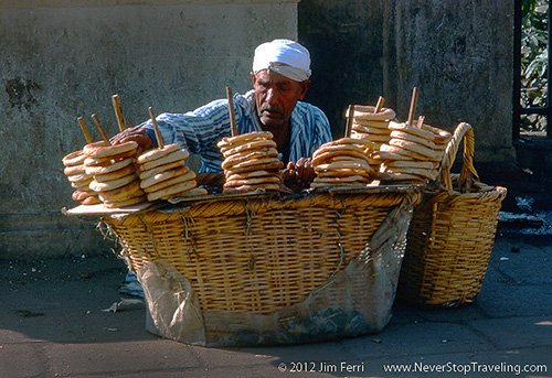 Foto Friday - a street vendor in Cairo, Egypt