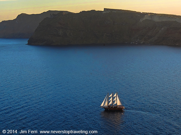 Foto Friday - Greece Oia-ship at sunset-DSCN9655--600FF
