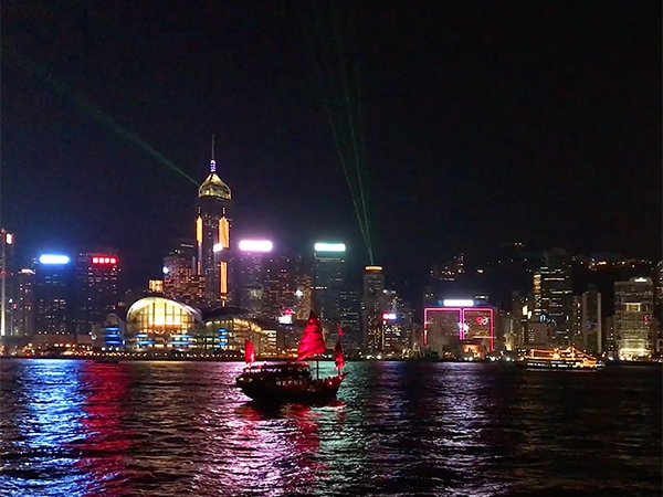 Foto Friday - Hong Kong Harbor at night