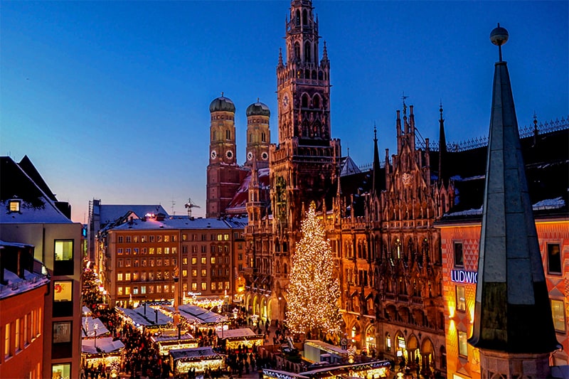 Christkindlmarkt at night