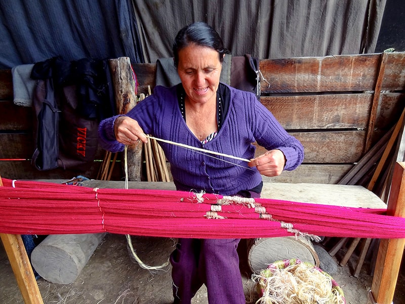 weaver in Gualaceo, Ecuador