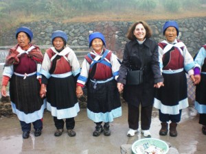 Marjorie with a group of Naxi women