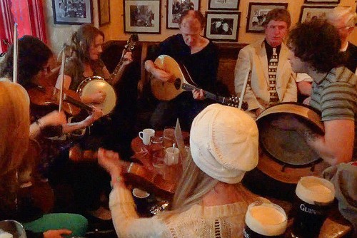 Live music in Tig Cóilí Pub, Mainguard Street