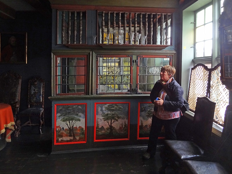 A woman in a museum, one of the things to do in Bergen Norway