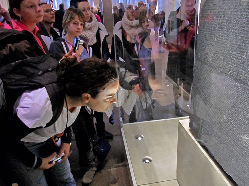 people in the British Museum, one of the best things to do in London