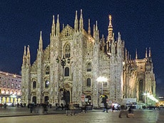 Milan’s Duomo at night, one of the places to visit in Milan