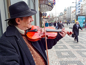 man playing a violin