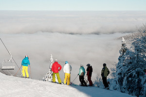 skiers Quebec’s Eastern Townships