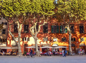 people at cafes in Lucca, Italy