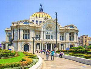 an ornate building in Mexico City