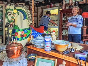 an antiques shop on day trips from London