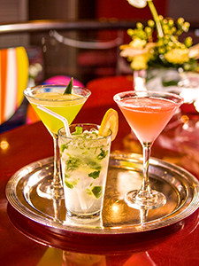 Cocktails on the Koningsdam