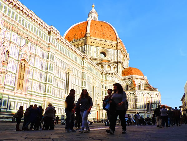 people by an ancient church top 10 in Italy