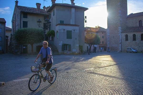 a man on a bike in Friuli