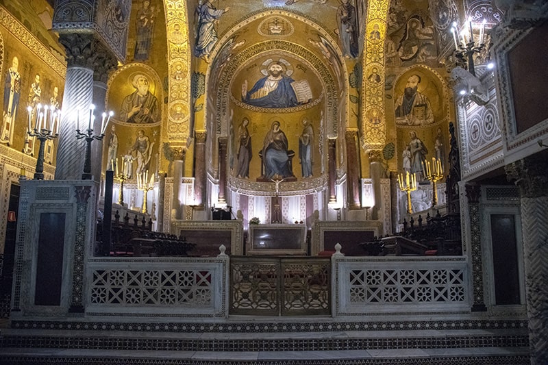 an ornate church with gold leaf - airports in sicily