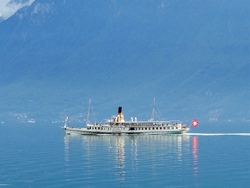 an old lake steamer