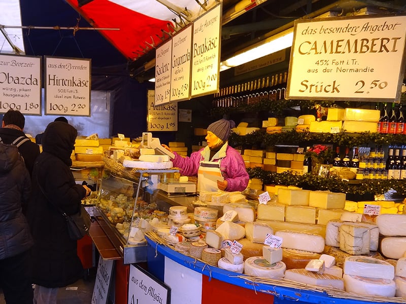 Visiting the Viktualienmarkt, one of the things to do in Munich