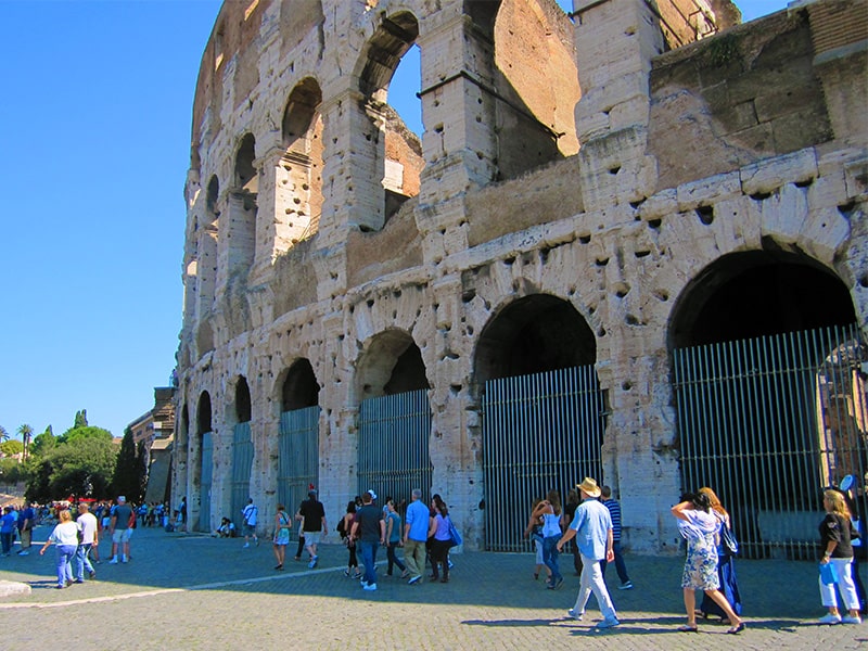 The Colosseum, one of the places to visit in Rome