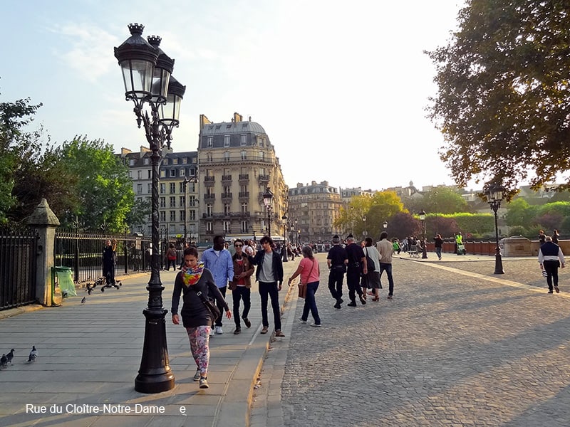 a cobblestone street in photos of Paris
