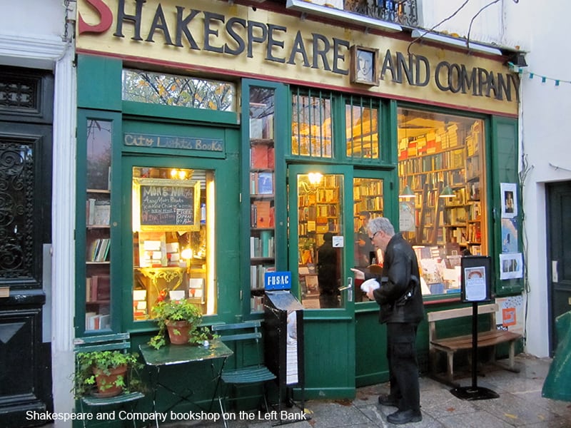 a book shop in photos of Paris