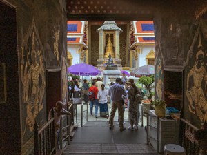 people at teh Grand Palace, one of the things to see on a 4-day Itinerary in Bangkok