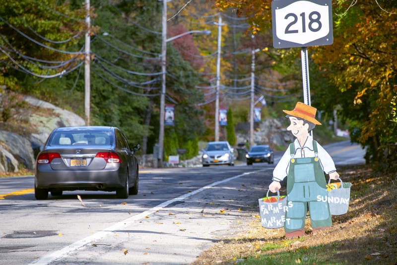 cars on a road in the Hudson Valley