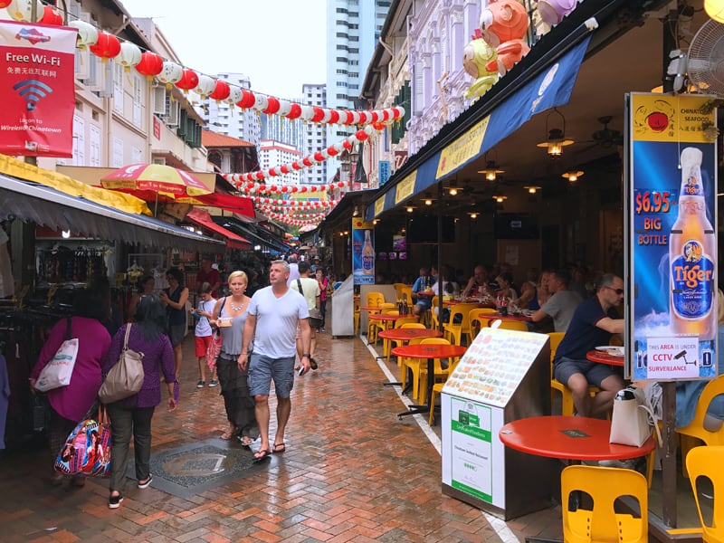 people in Chinatown - 24 hours in Singapore