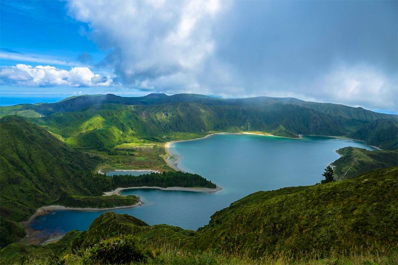 a beautiful lake surrounded by mountains