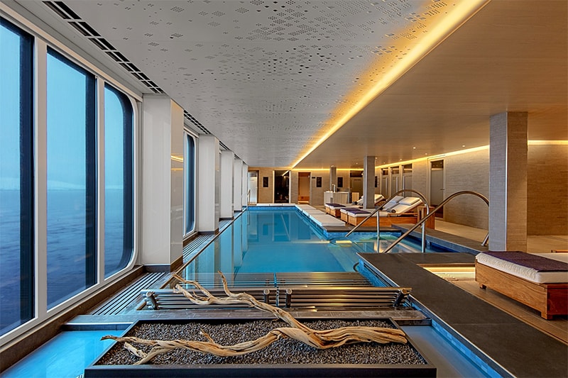 swimming pools in a spa
